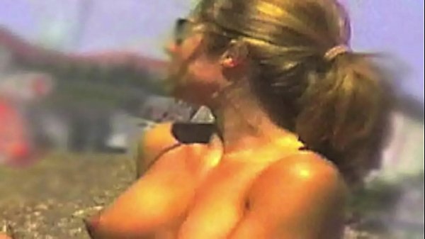 Jennifer Aniston au naturel: http://ow.ly/SqHxI