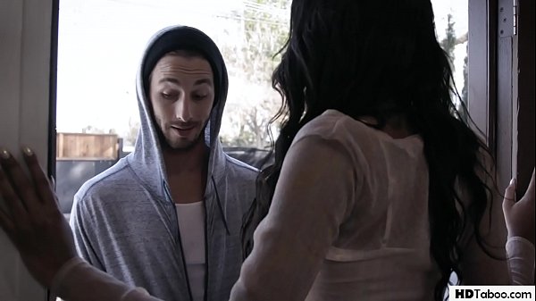 Successful Ashley Aleigh And Her Blackmailing Ex Boyfriend