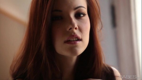 Babes.com – BREATHTAKING LIZ – Elizabeth Marx