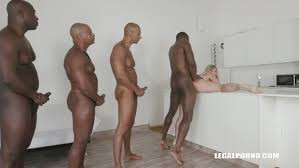 Selvaggia faces four black bulls the result is double anal (2018)